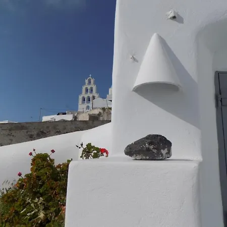 Casa de Férias Imarkellis Santorini Cave House With Yard