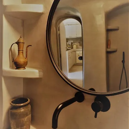 Imarkellis Santorini Cave House With Yard Semesterbostad