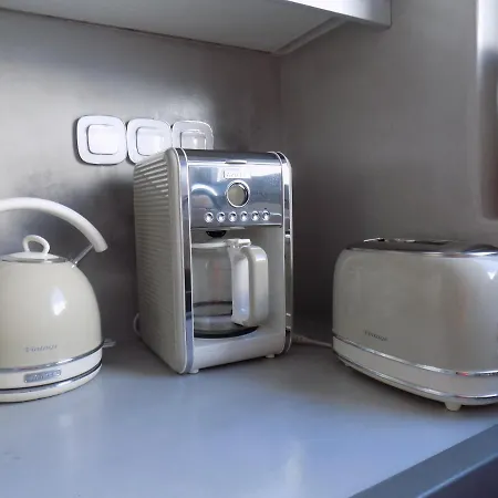 Imarkellis Santorini Cave House With Yard * Pýrgos