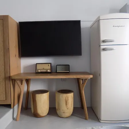 Imarkellis Santorini Cave House With Yard