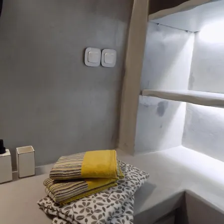 Imarkellis Santorini Cave House With Yard