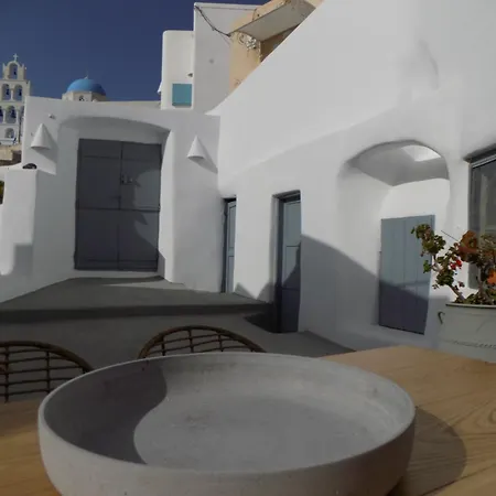 Casa de Férias Imarkellis Santorini Cave House With Yard