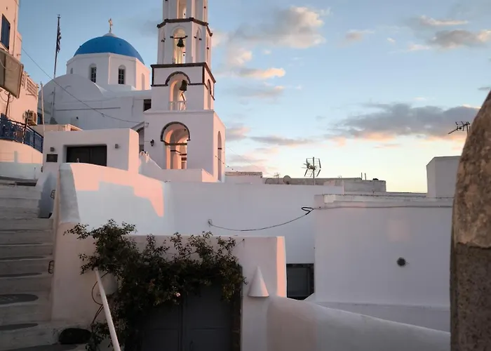 Imarkellis Santorini Cave House With Yard