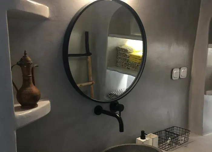 Casa vacanze Imarkellis Santorini Cave House With Yard